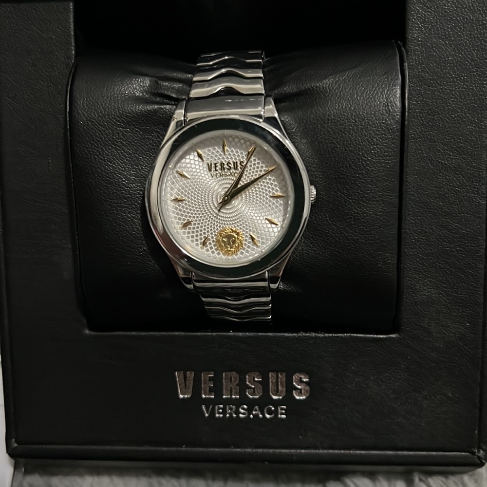 Versus Versace Watch - image 7